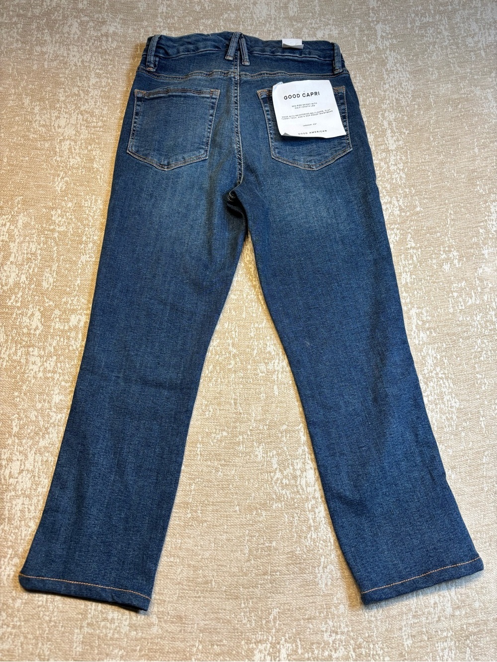 π·οΈ Good American Good Capri Skinny Jeans Mid Rise Crop Split Cuff Blue 4/27 NWT - Picture 11 of 16